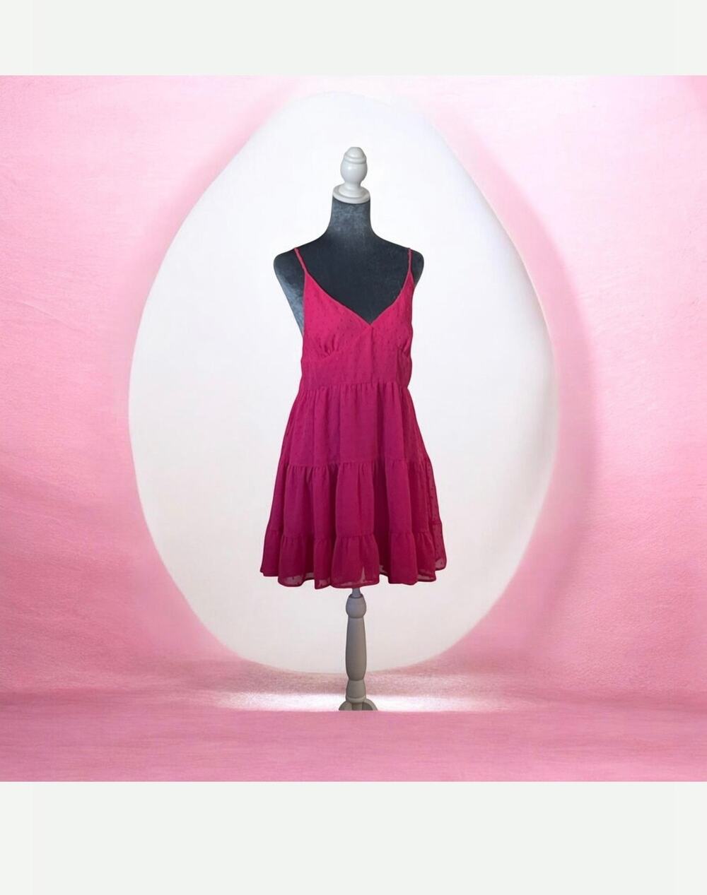 Gorgeous Lulus Flare Summer Dress Size Large in Juniors
